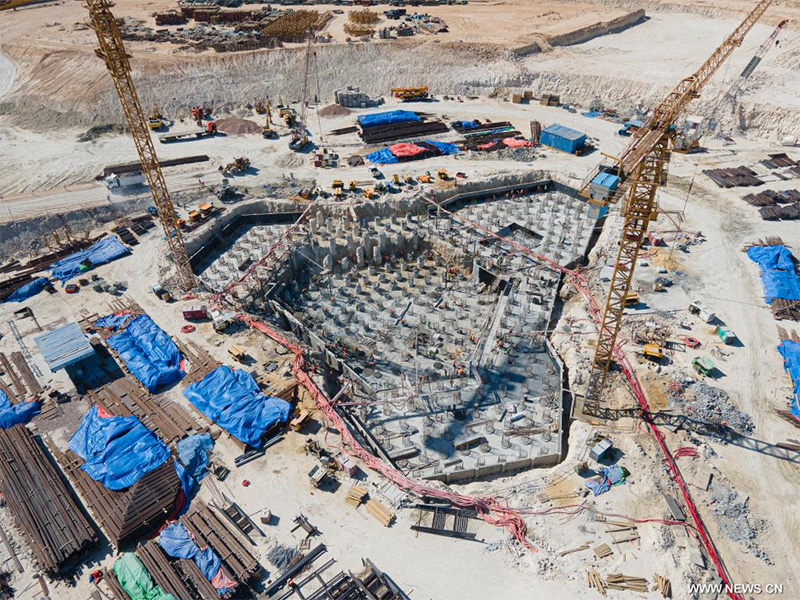 تقرير إخباري: شركة (CSCEC) تبدأ بناء الهيكل الرئيسي لخمس ناطحات سحاب بمدينة العلمين الجديدة بمصر