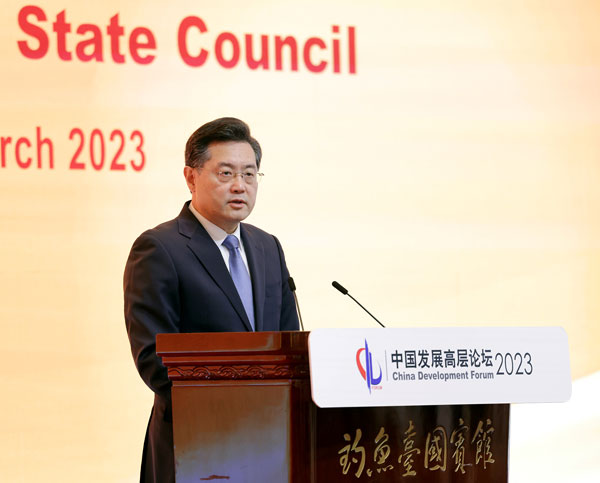 وزير الخارجية الصيني يدعو إلى بذل جهود مشتركة لبناء مجتمع مصير مشترك