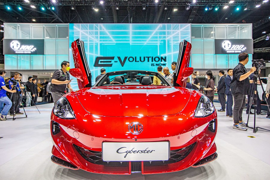 تقرير إخباري: السيارات الكهربائية الصينية تتألق في معرض بانكوك الدولي للسيارات