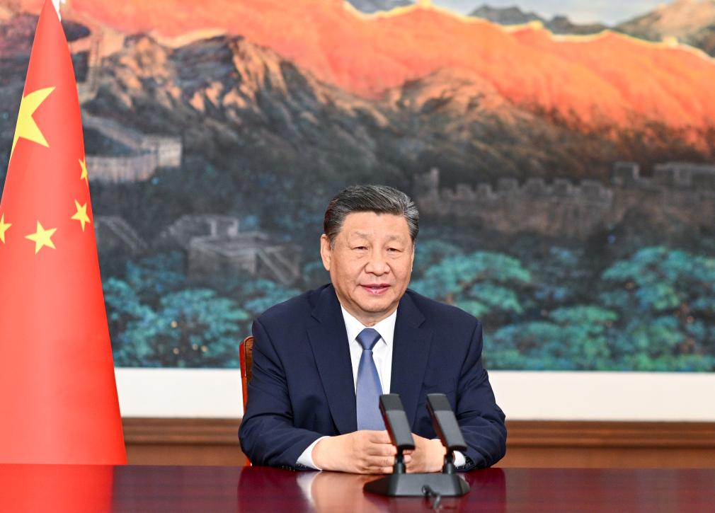 رؤساء الصين وقرغيزستان وأوزبكستان يقدمون التهاني بمناسبة التوقيع على اتفاقية حكومية بشأن مشروع خط سكة حديد بين الدول الثلاث