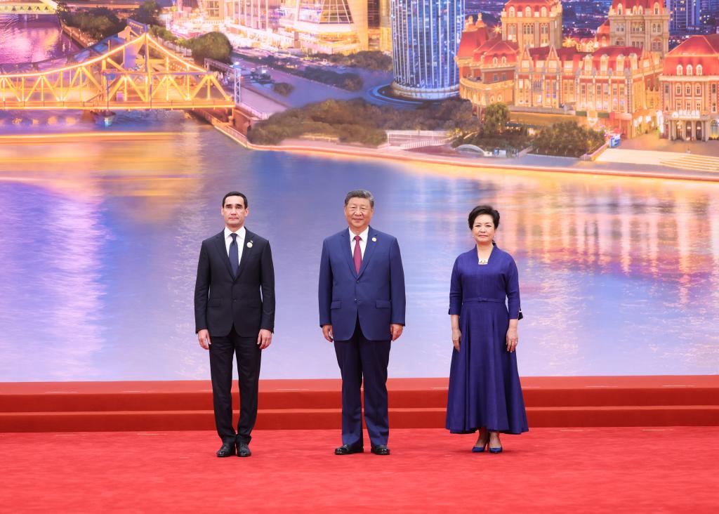 شي: منظمة شانغهاي للتعاون تتحمل مسؤوليات أكبر تجاه السلام والتنمية