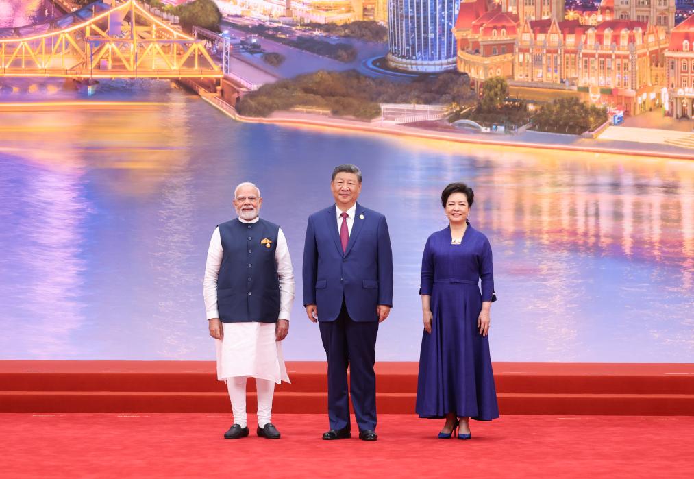 شي: منظمة شانغهاي للتعاون تتحمل مسؤوليات أكبر تجاه السلام والتنمية