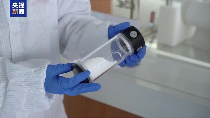 بطاريات الحالة الصلبة تمهد الطريق لمركبات كهربائية بمدى يتجاوز 1000 كيلومتر