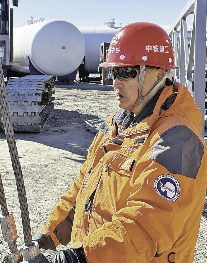 بناء مركز أبحاث حديث في القارة القطبية الجنوبية: الفريق الصيني وراء محطة تشينلينغ