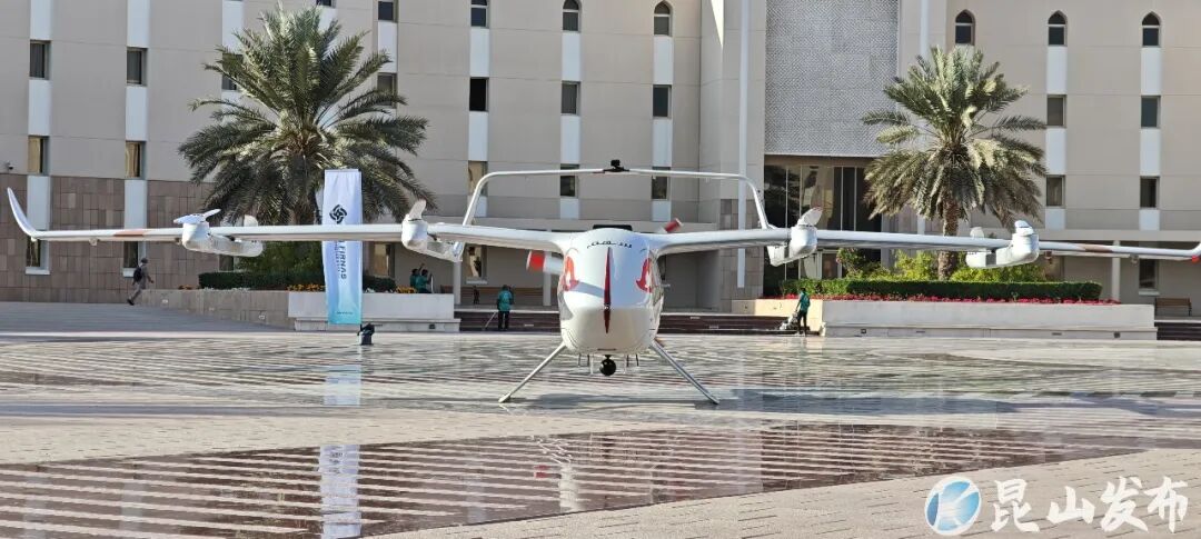 طائرة شحن بدون طيار صينية الصنع تجري أول رحلة لها في عمان