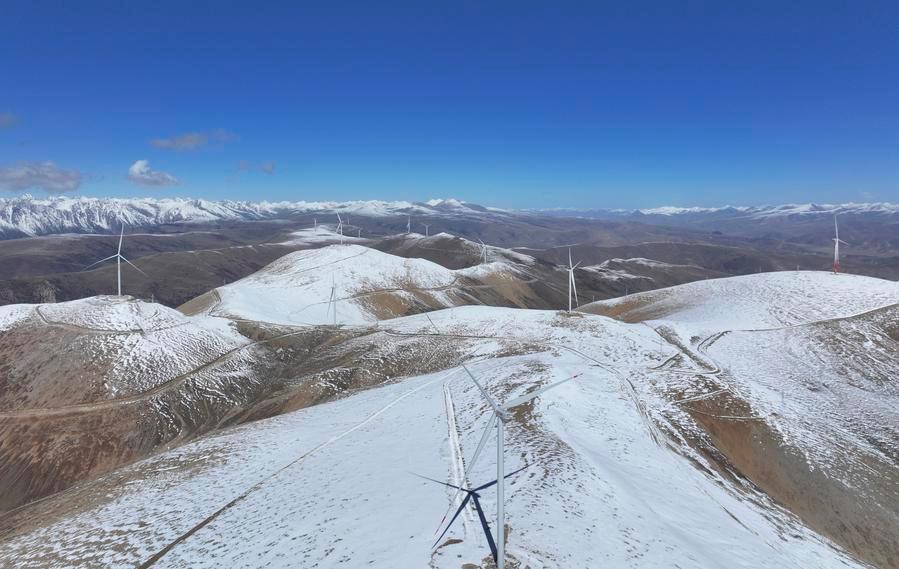 مزارع طاقة الرياح الصينية نقطة فارقة في التحول نحو التنمية الخضراء