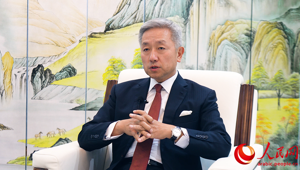 في ظل انعقاد القمة الصينية-العربية هذا العام، السفير الصيني لدى الإمارات يسلط الضوء على عمق العلاقات الثنائية
