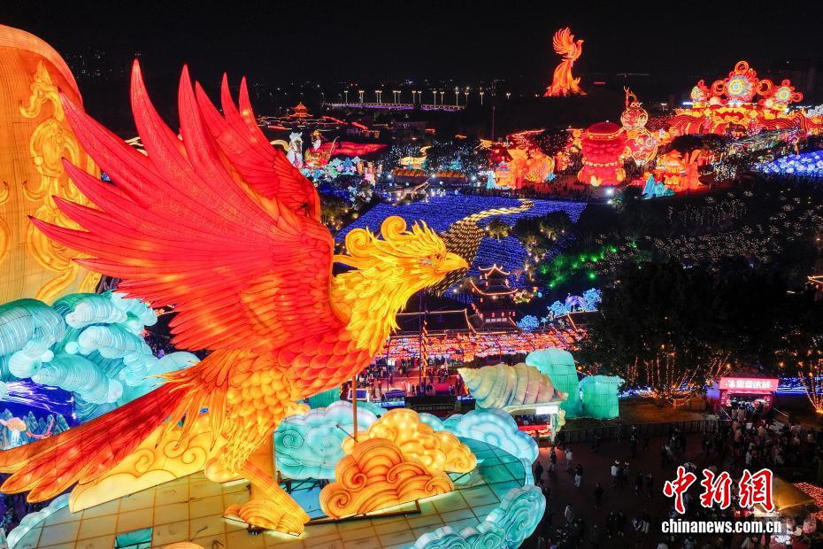 صور جوية تبرز مهرجان زيغونغ الدولي الثاني والثلاثين للفوانيس الملونة