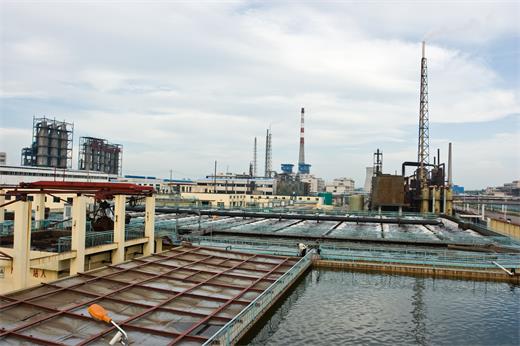 عقد من التحول الأخضر: شركة كيميائية على نهر اليانغتسي تسلك مسار النمو عالي الجودة