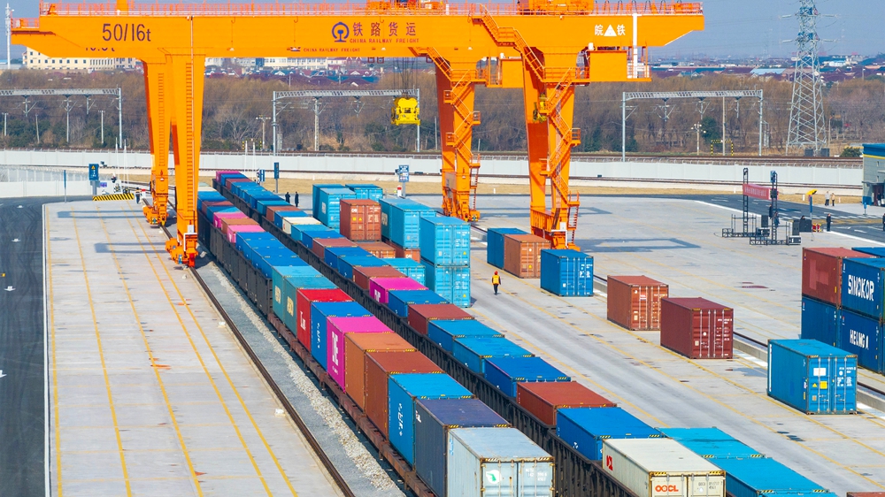 الصين تسجل أدنى مستوى لنسبة تكاليف الخدمات اللوجستية إلى الناتج المحلي الإجمالي في عام 2025