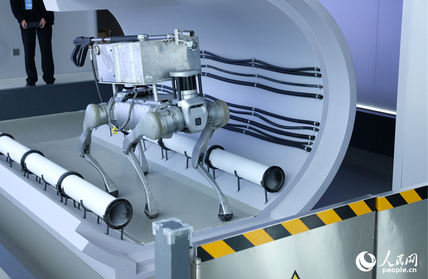 ميدان تدريب الروبوتات في تشنغتشو: تحويل 