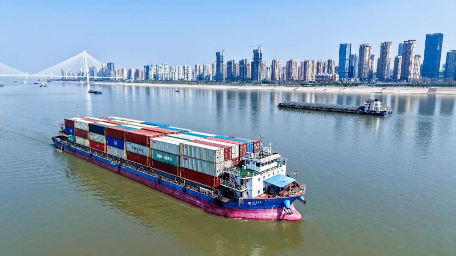 تعليق: أربع كلمات مفتاحية لفهم أداء الاقتصاد الصيني في الربع الأول