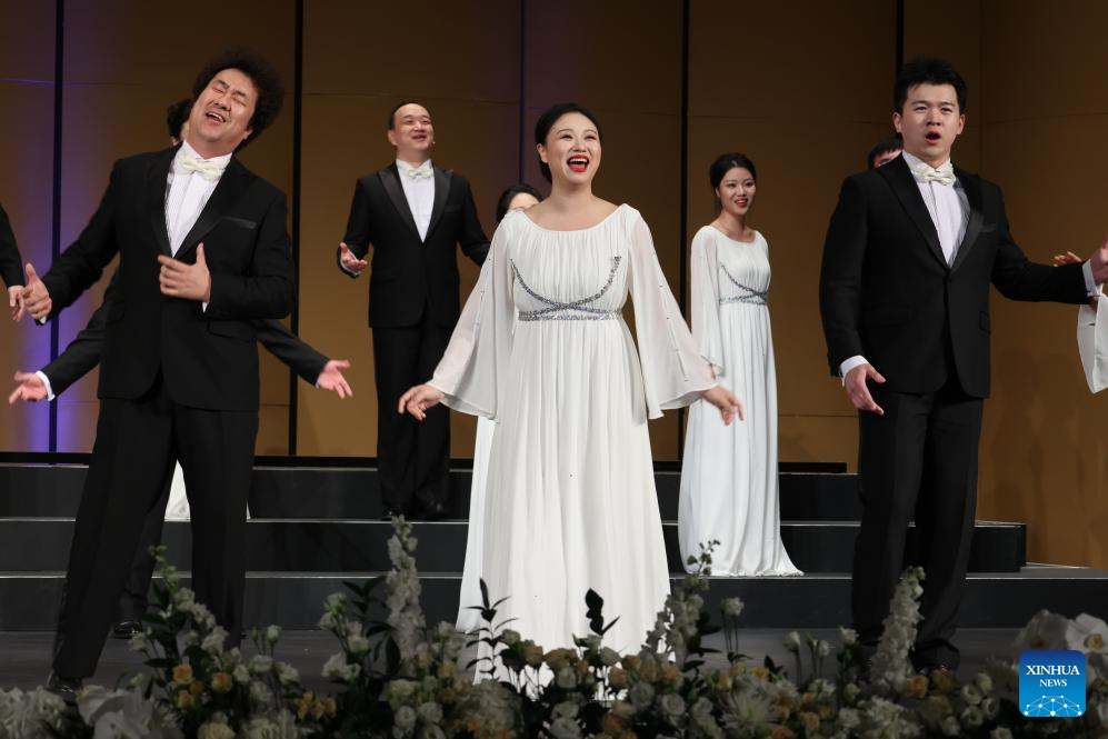 كورال المركز الوطني للفنون المسرحية في الصين تقدم عروضا في مركز إثراء بالسعودية