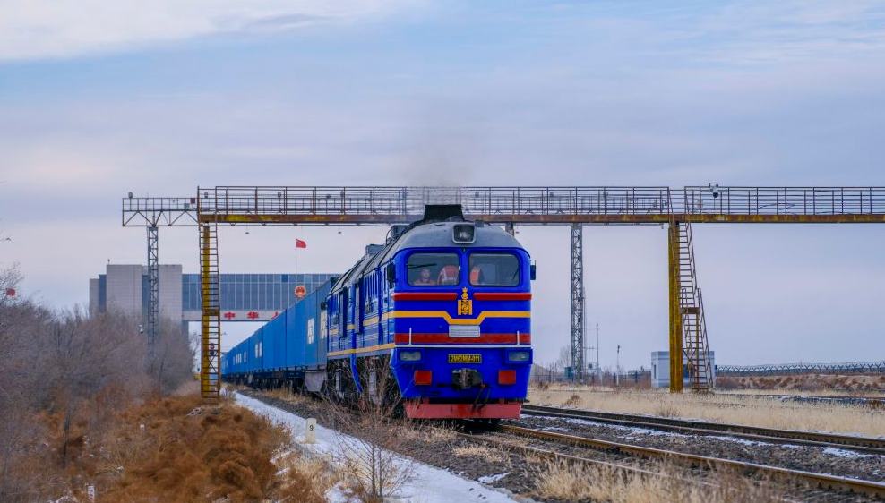 الصين توسع مناطق التجارة الحرة التجريبية إلى 23 منطقة بإضافة منغوليا الداخلية                    وسعت الصين عدد مناطق التجارة الحرة التجريبية إلى 23 منطقة، مع إنشاء منطقة التجارة الحرة التجريبية الصينية (منغوليا الداخلية)، وفقا لخطة نشرها مجلس الدولة الصيني يوم الخميس.