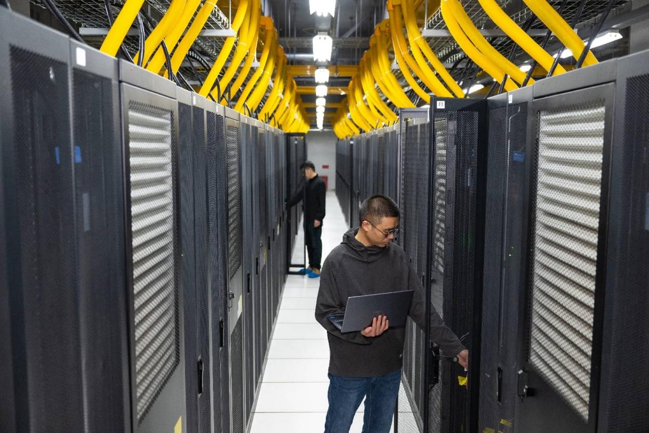 النماذج الصينية الضخمة للذكاء الاصطناعي تُستخدم بكثافة من قبل مستخدمين عالميين